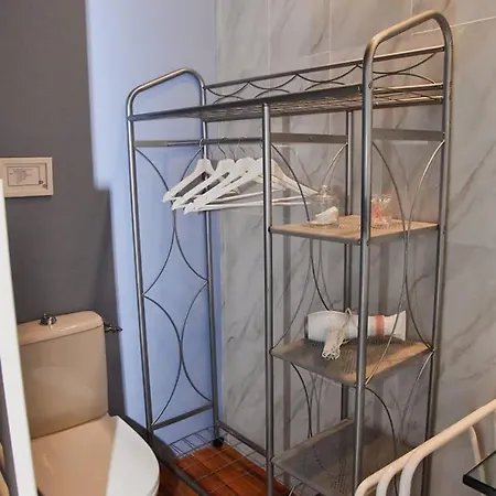 Les D'any Et Jean-louis Bed and Breakfast 3*