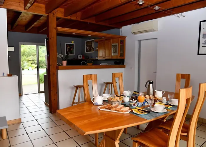 Couette-café Les D'any Et Jean-louis 3*