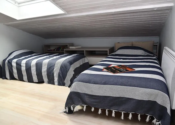 לינה וארוחת בוקר Les D'any Et Jean-louis מיוס