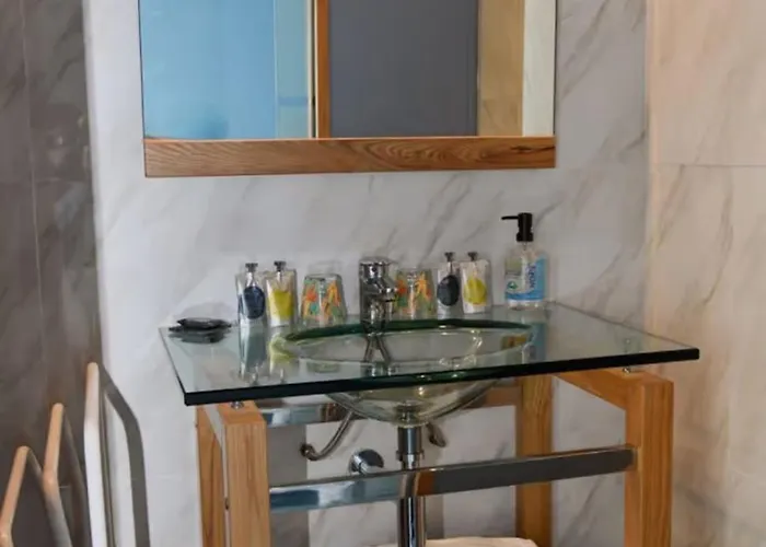 Couette-café Les D'any Et Jean-louis 3*